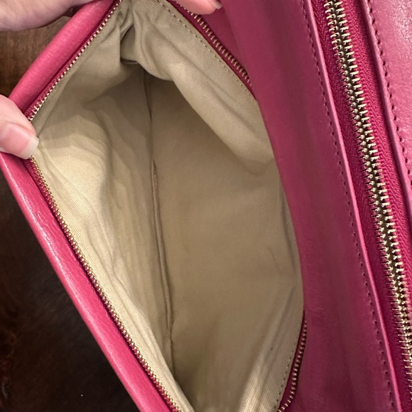 Tory Burch Bombe Reva Magenta Clutch/Shoulder Bag - Picture 4 of 8